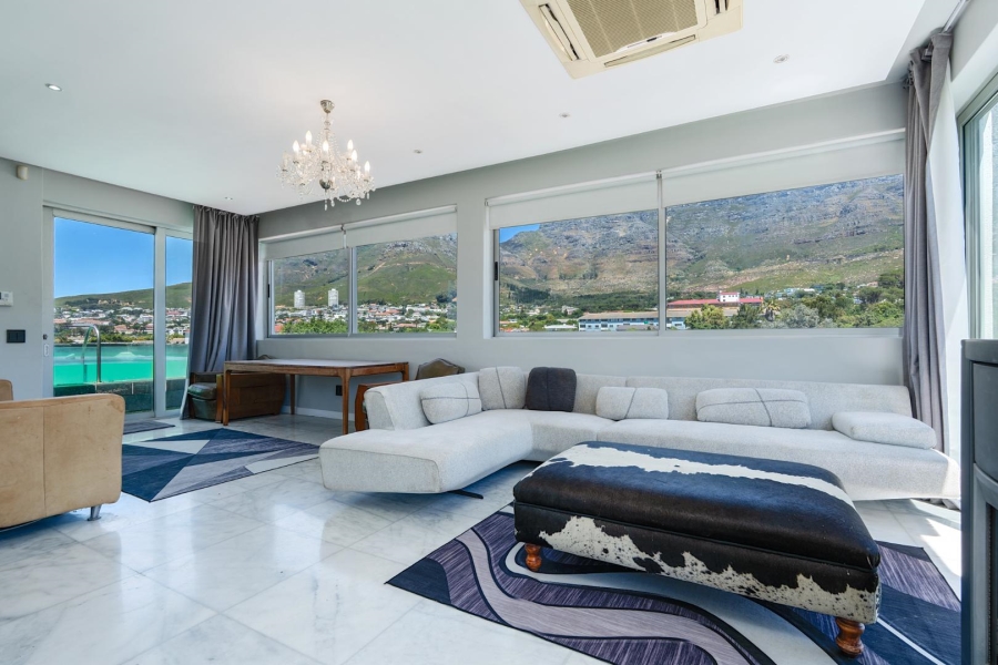 3 Bedroom Property for Sale in Oranjezicht Western Cape